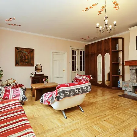 Sunny Grand By Old Town Апартаменты
